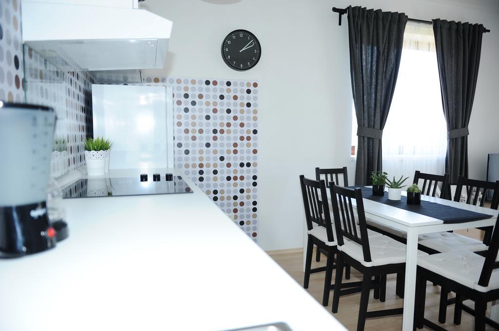 First Apartment Zadar Exterior photo