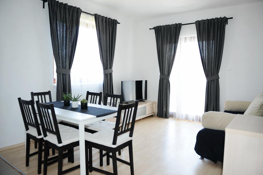 First Apartment Zadar Exterior photo
